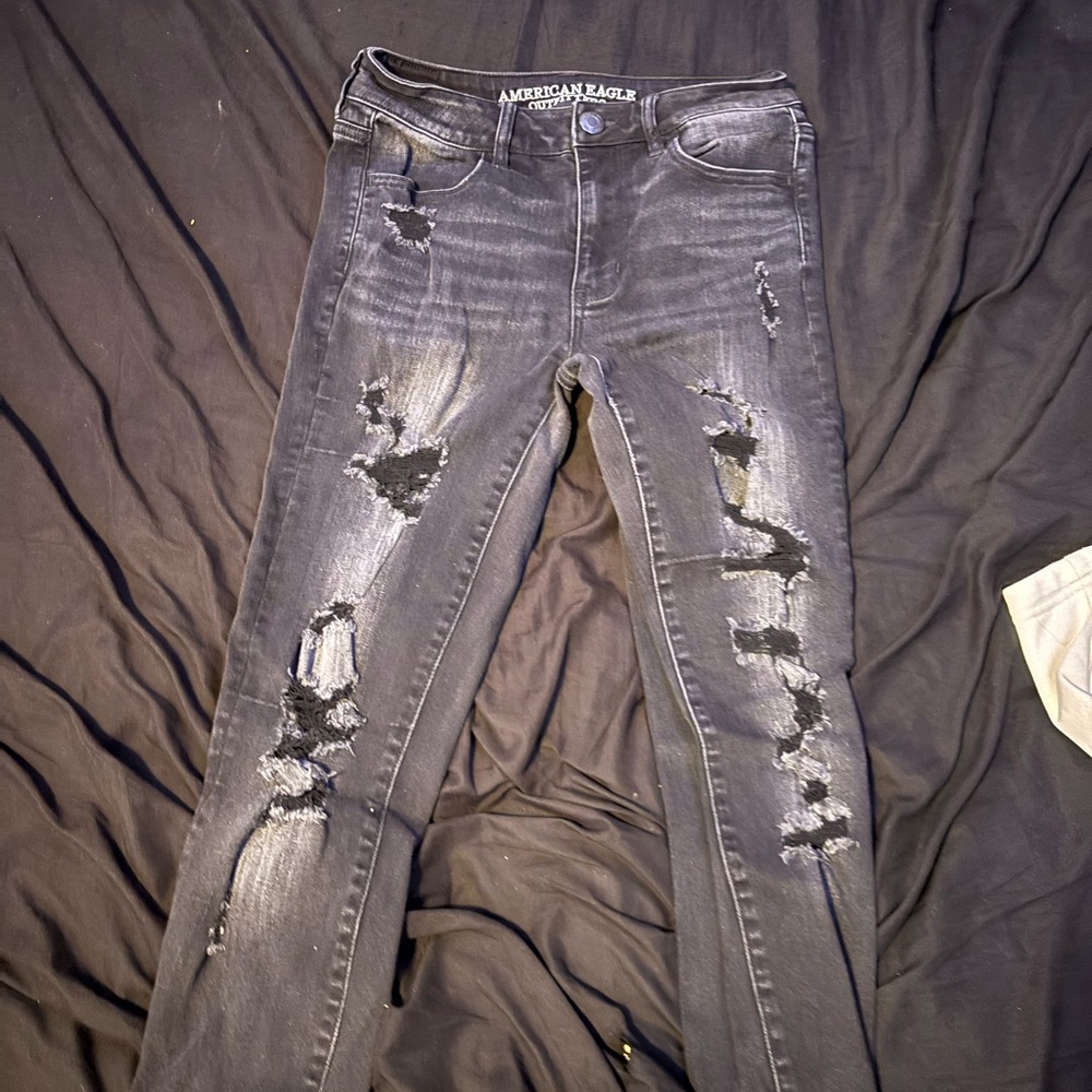 American Eagle Outfitters Women's Ripped Gray Jeans